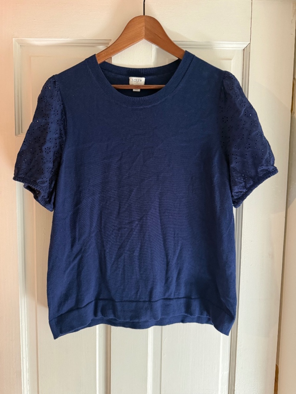 Eyelet sleeve Jcrew Factory Sweater - L